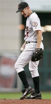 Capt4035c5fe87aa43a3a570b80707f15d18card_1