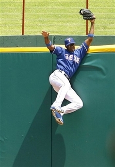 Capt9b6e01af2e3049eba112e806b5c3a13castr