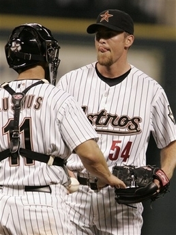 Capthta11204030223pirates_astros_basebal